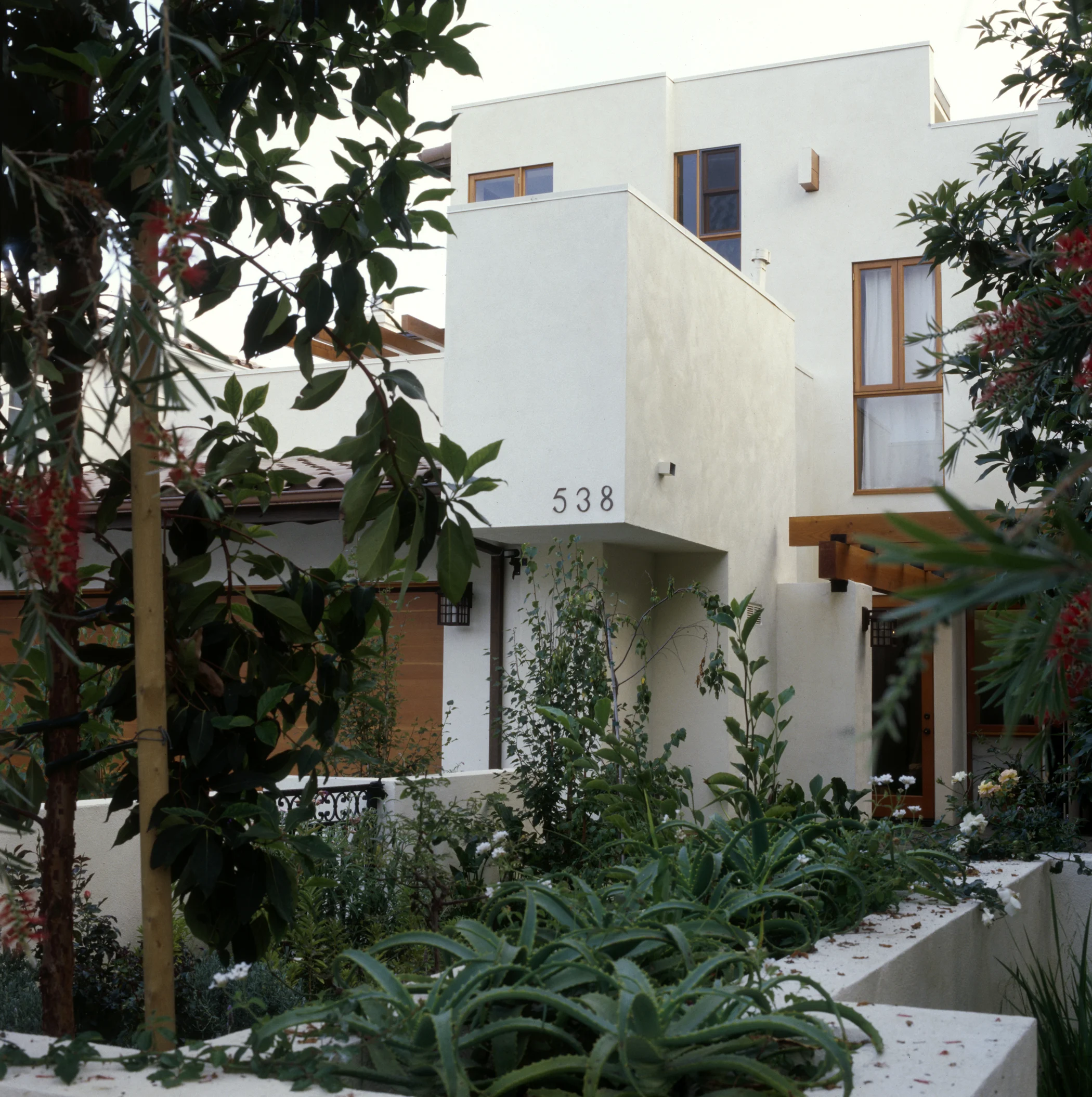538_FRONT.jpg