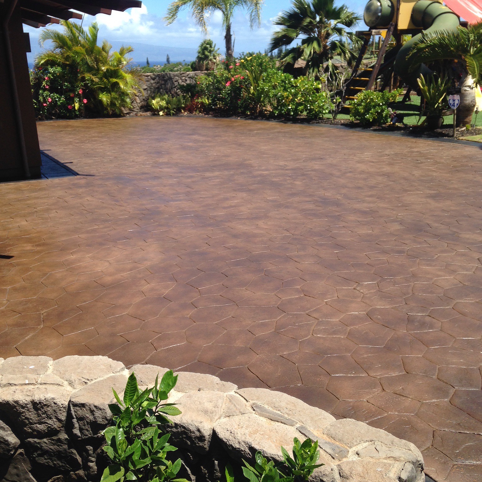 stained & sealed stamped concrete driveway, lanikeha, kaanapali