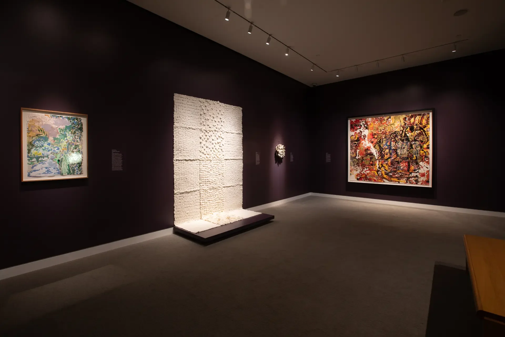 Robin Hill (center): Dissipation, 2004