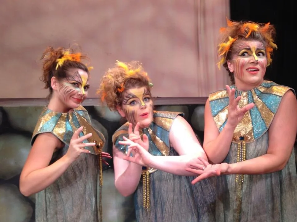 Julia Heron Metzler (center) as 2nd Lady in Die Zauberflöte.
