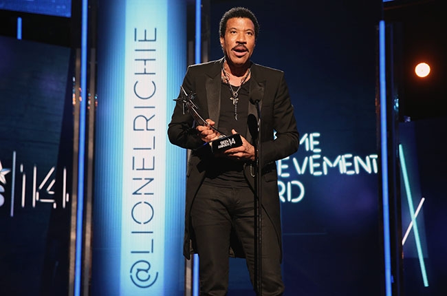 lionel-richie-02-bet-awards-billboard-2014-650x430.jpg