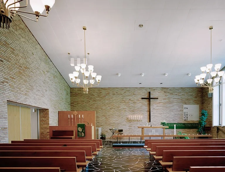 Tomaskyrkan (Meilahti Swedish Church), Helsinki, Finland 1953-1954, architect Markus Tavio.