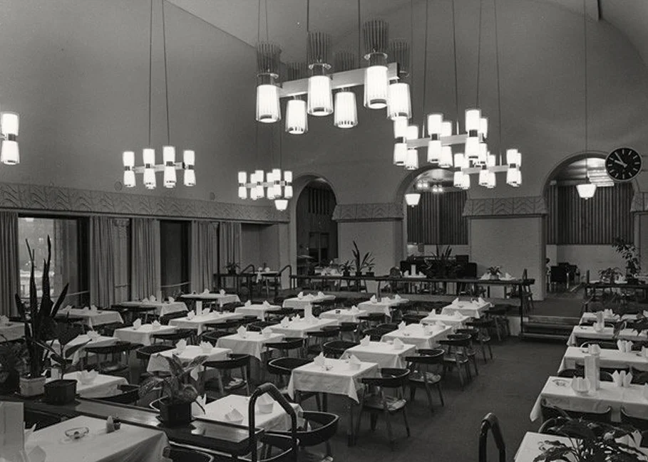 Helsinki Central Railway Station, First Class Restaurant, c.1961. Image copyright Suomen Rautatiemuseo.