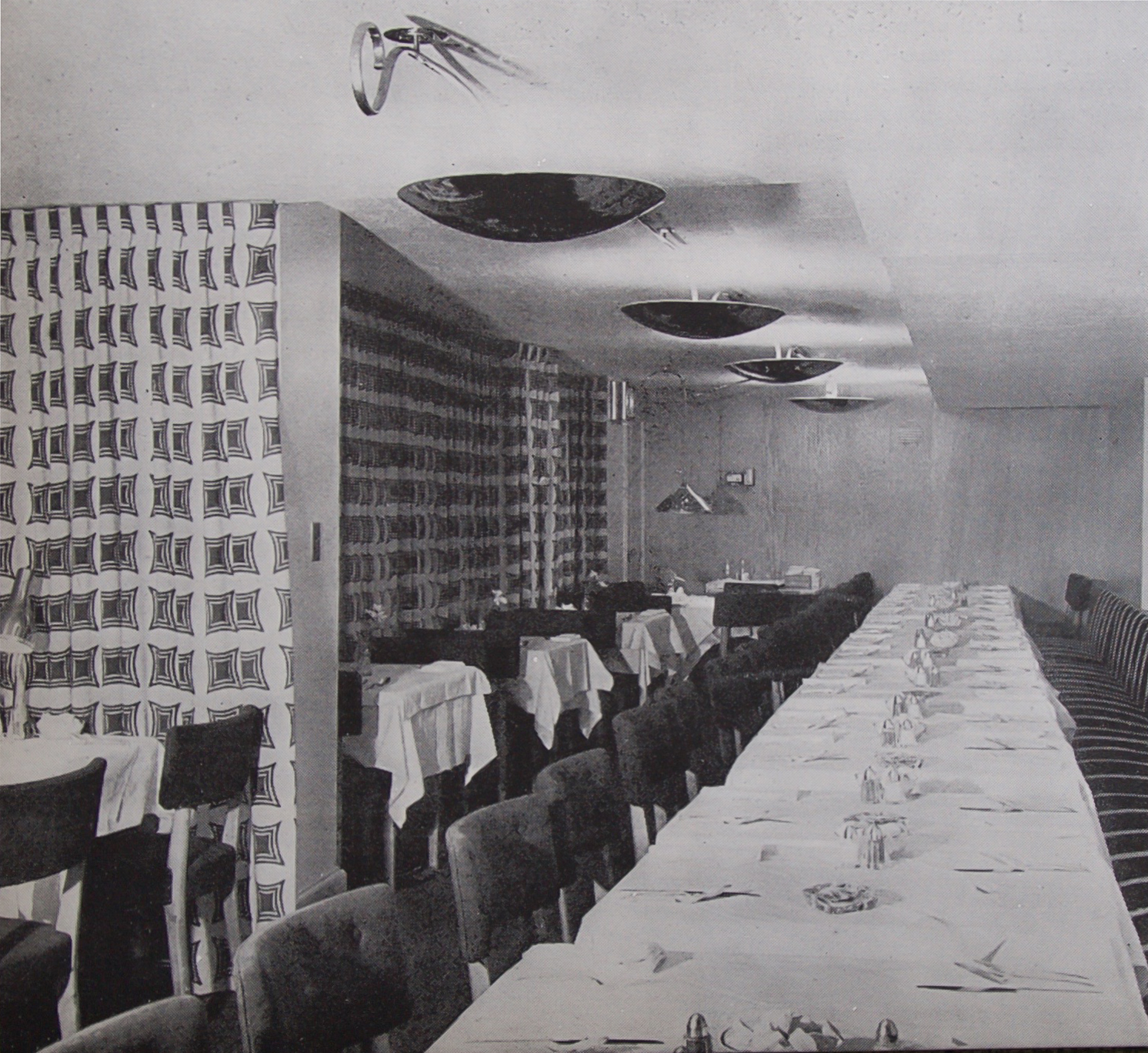The main restaurant hall, 1947.
