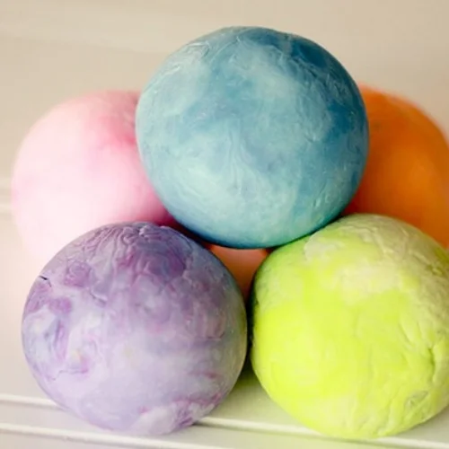 kcl_pin_bouncyball-670x1675.jpg