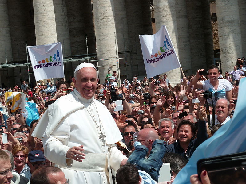 Pope Praises Informal Recyclers