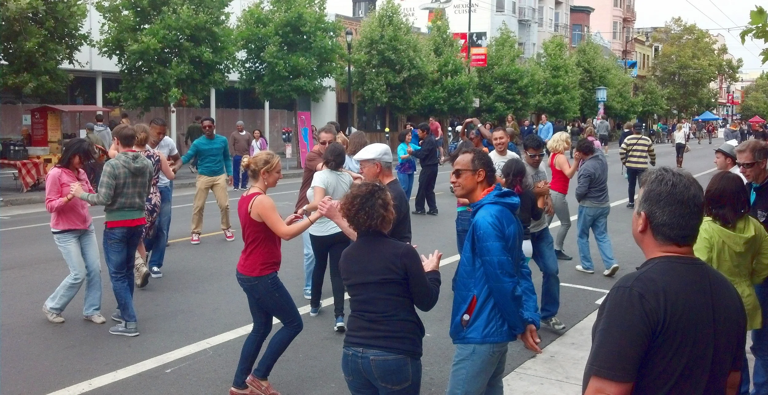 Salsa at Sunday Streets