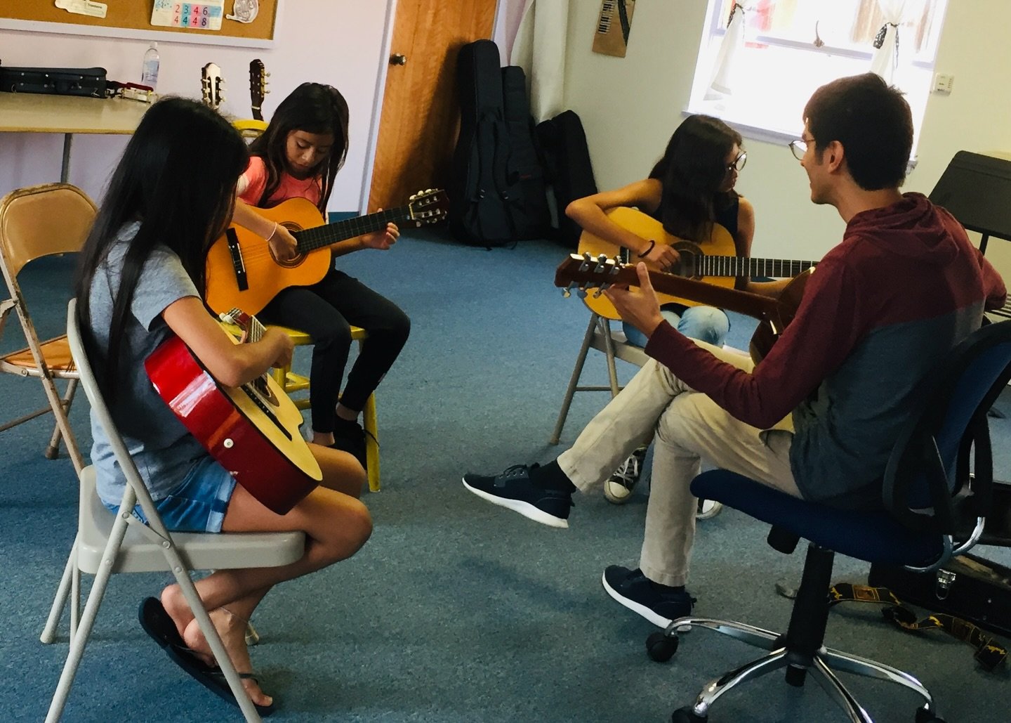 We&rsquo;ve got a new set of Saturday afternoon! Community Classes opening April 18! 🎶

These are 6-week piano and guitar intro classes in partnership with our nonprofit Music Tree. Tuition is lower than for our other classes and income-eligible fam
