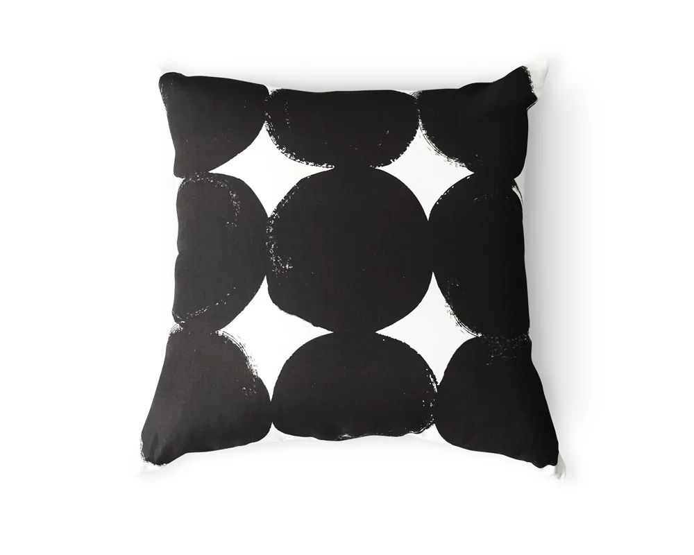 BLK0002_02.jpg