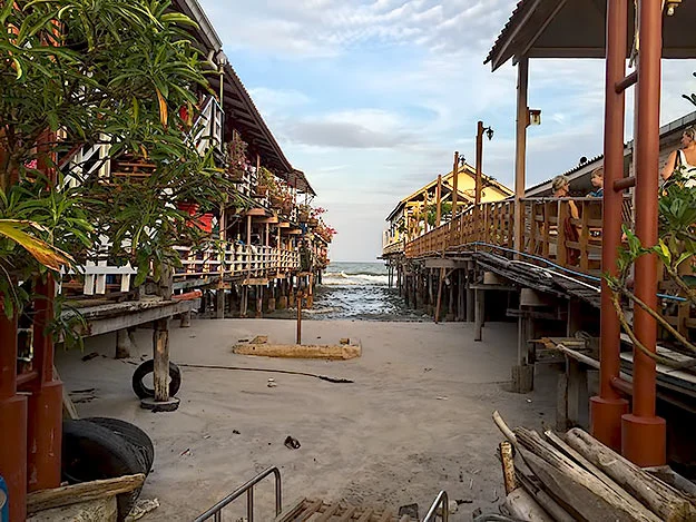 HH-Pier Restaurants.jpg