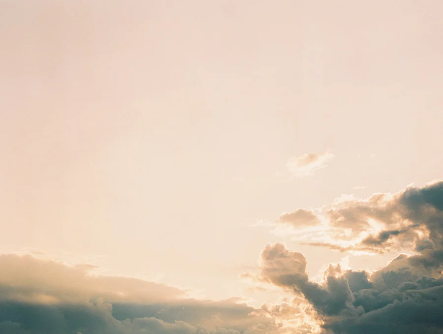 SALLY PINERA_SIERRA AND SCOTT_RHODE ISLAND_NEWPORT ENGAGEMENT SESSION-175.jpg