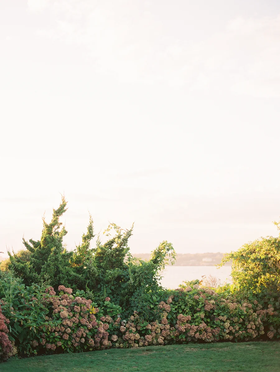 SALLYPINERAPHOTOGRAPHY_RHODEISLANDWEDDING_DEBORAHANDSEAN_CASTLEHILLINNWEDDING_-314.jpg
