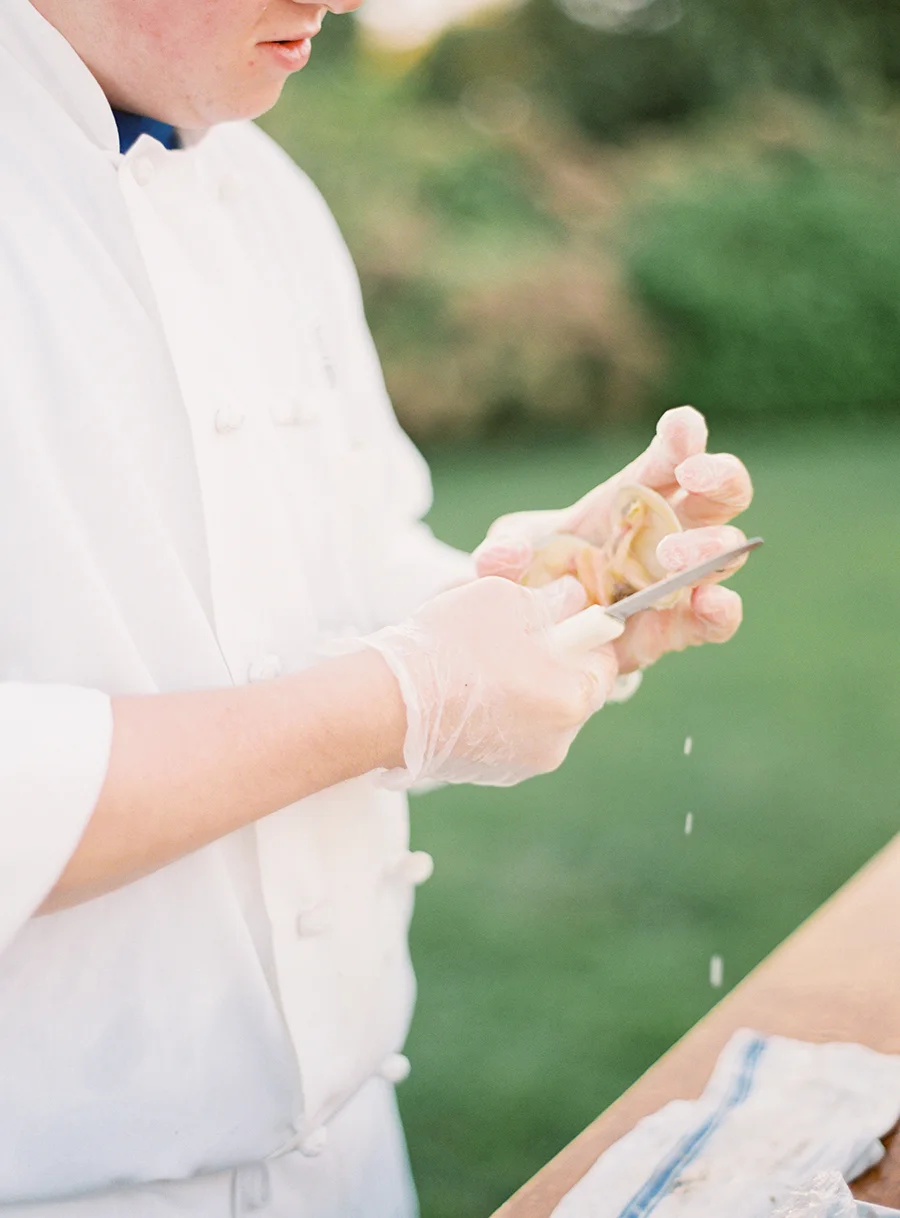 SALLYPINERAPHOTOGRAPHY_RHODEISLANDWEDDING_DEBORAHANDSEAN_CASTLEHILLINNWEDDING_-112.jpg