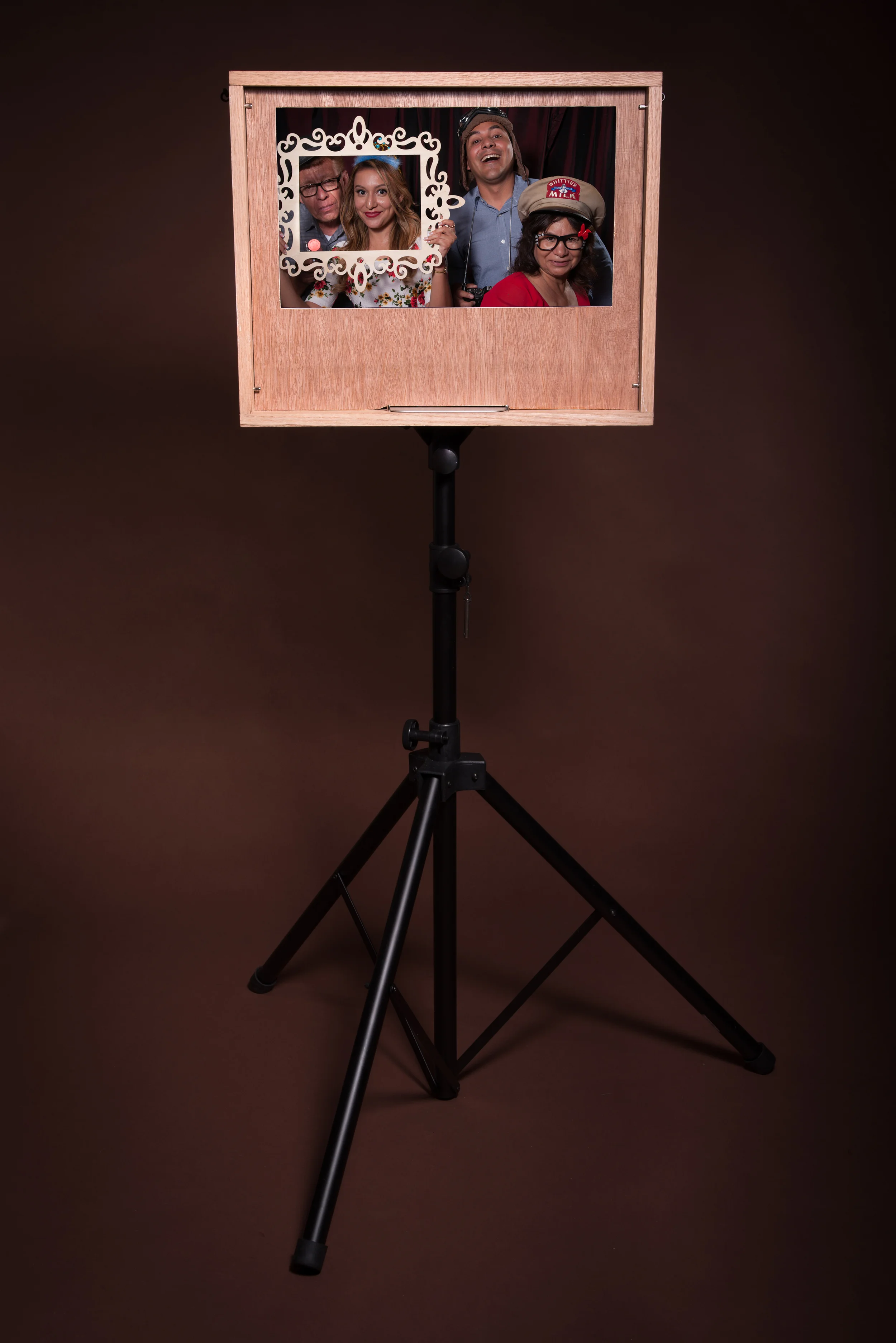 Large Format Camera (Verso).jpg