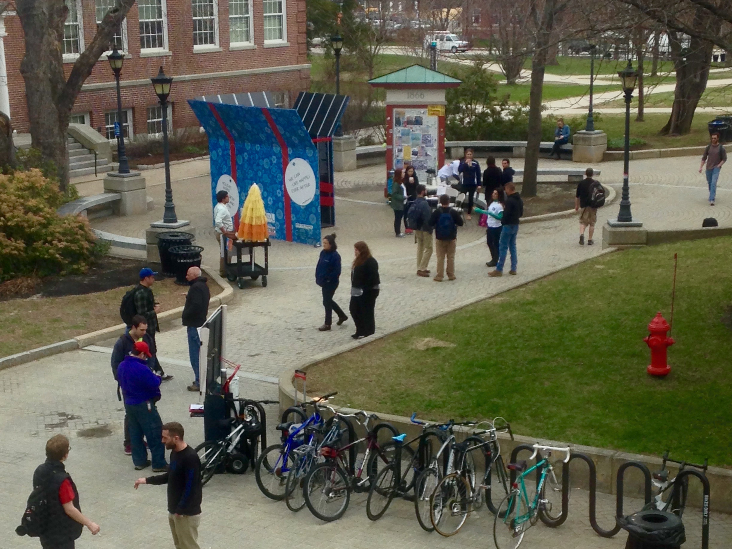 UN.Gift Box Debuts in NH at UNH 