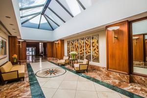 Cove Club(Lobby).jpg