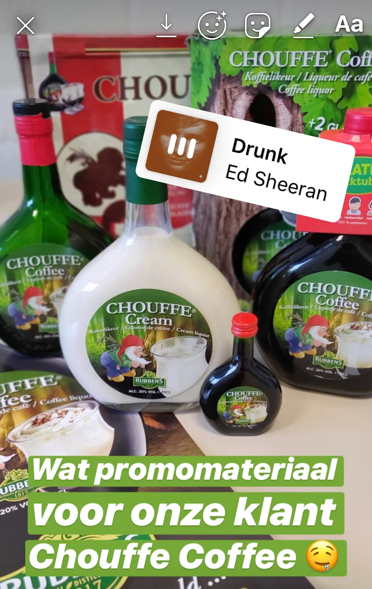 Met de muziek sticker zorg je voor een passende soundtrack bij je verhaal