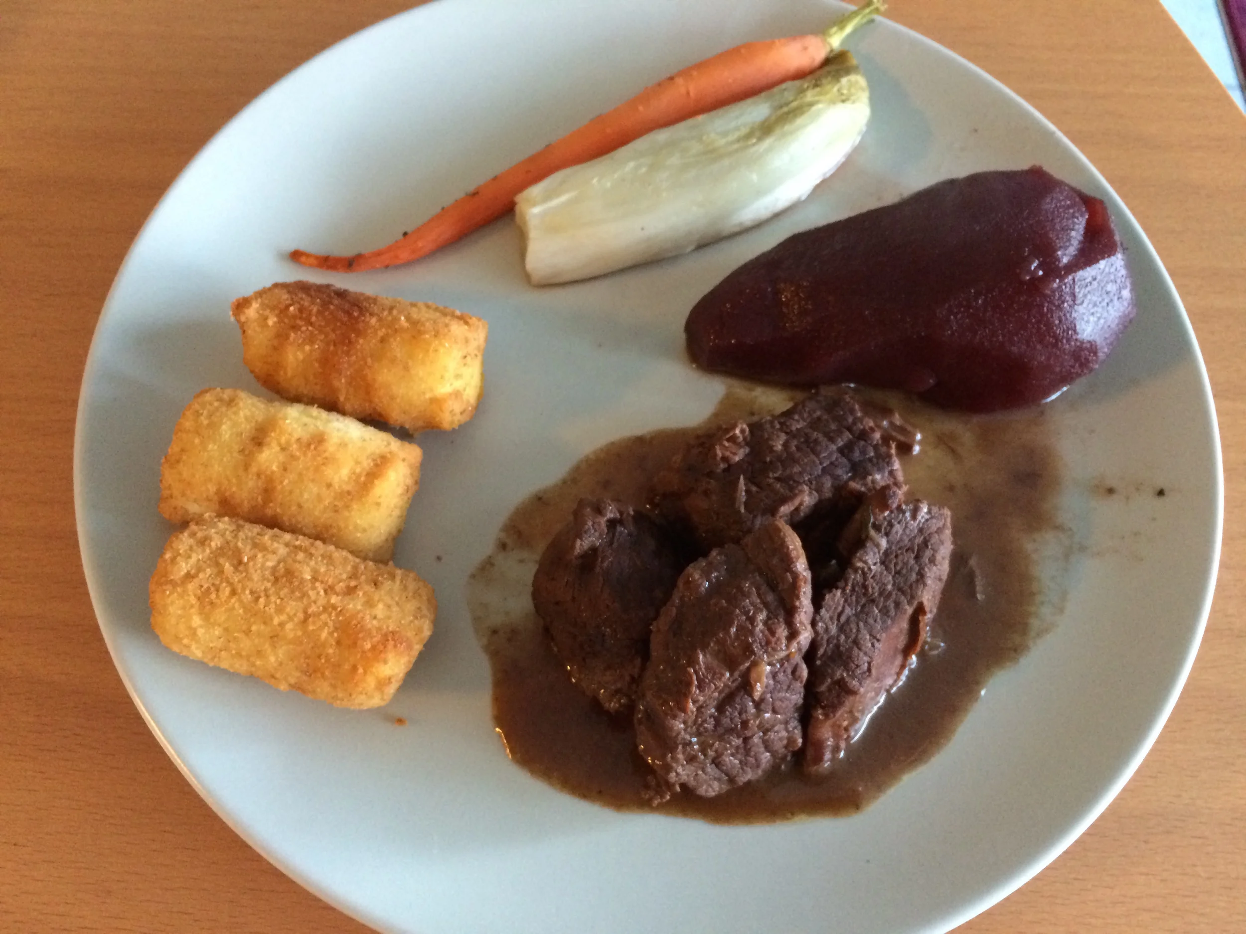 Hertenstoofpotje en winterse groentjes2.JPG