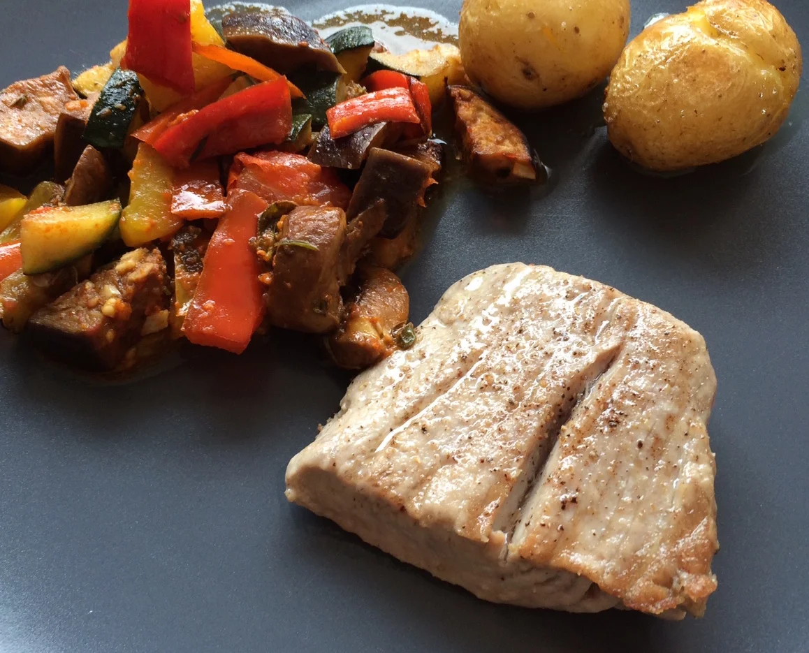 gegrilde tonijn met zuiderse groentjes_3.JPG