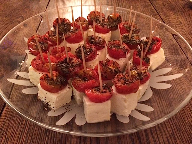 Feta en kerstomaatjes_A&D.JPG