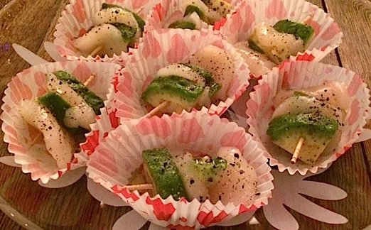 Avocado en sintjacobsvruchten_A&D.JPG