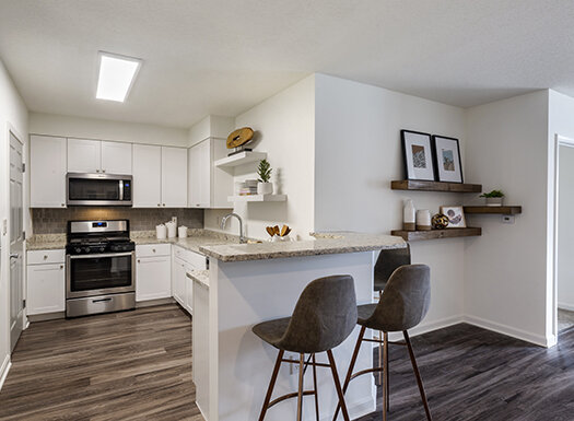 Bell-North-Shore_Furnished-Unit-6_525x385_March2020.jpg