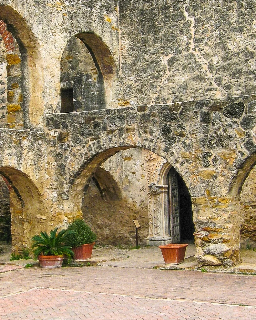 Mission Courtyard Detail 911.jpg
