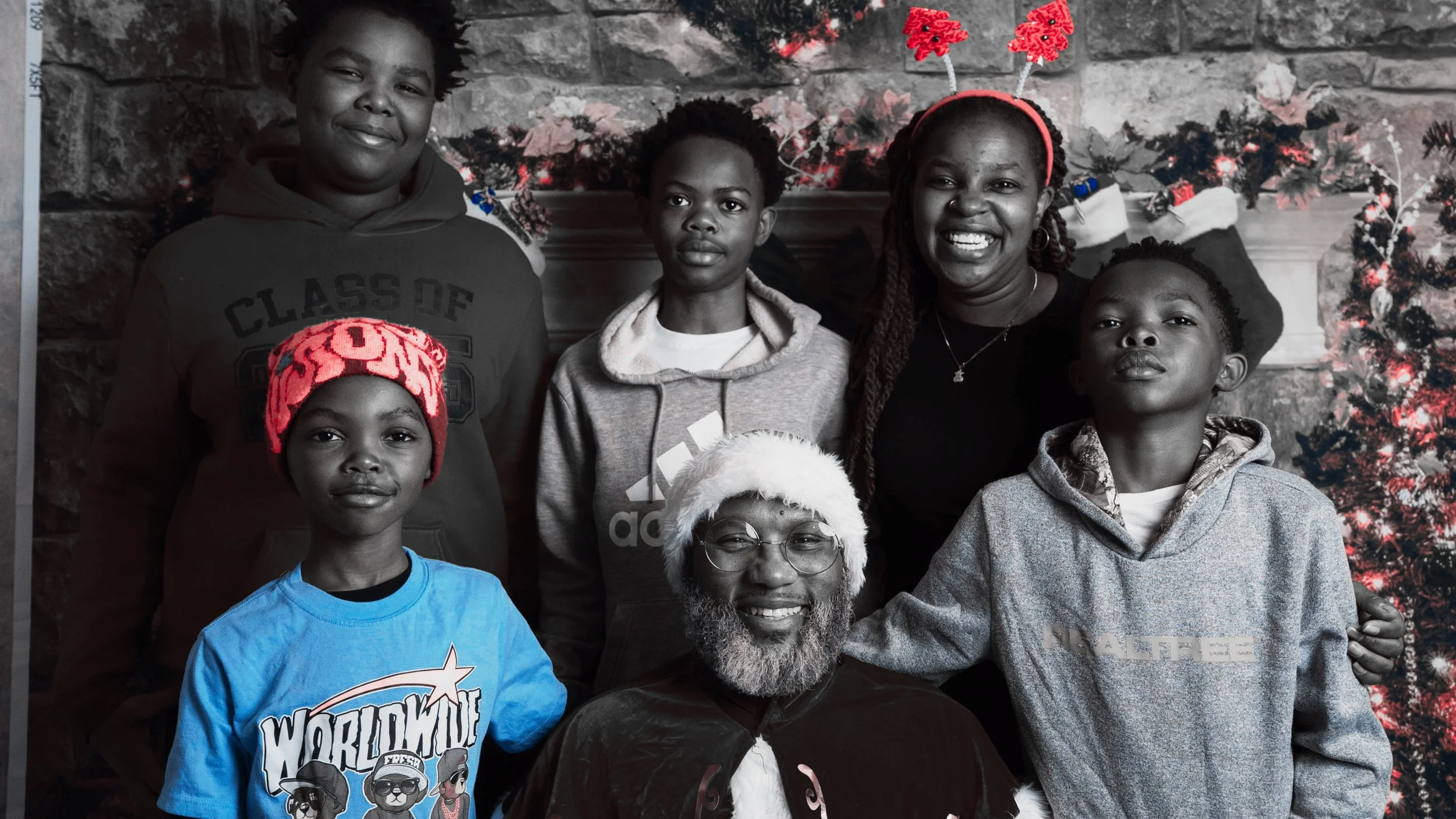 2025 Christmas in the Village-52 - Edited - Edited.jpg
