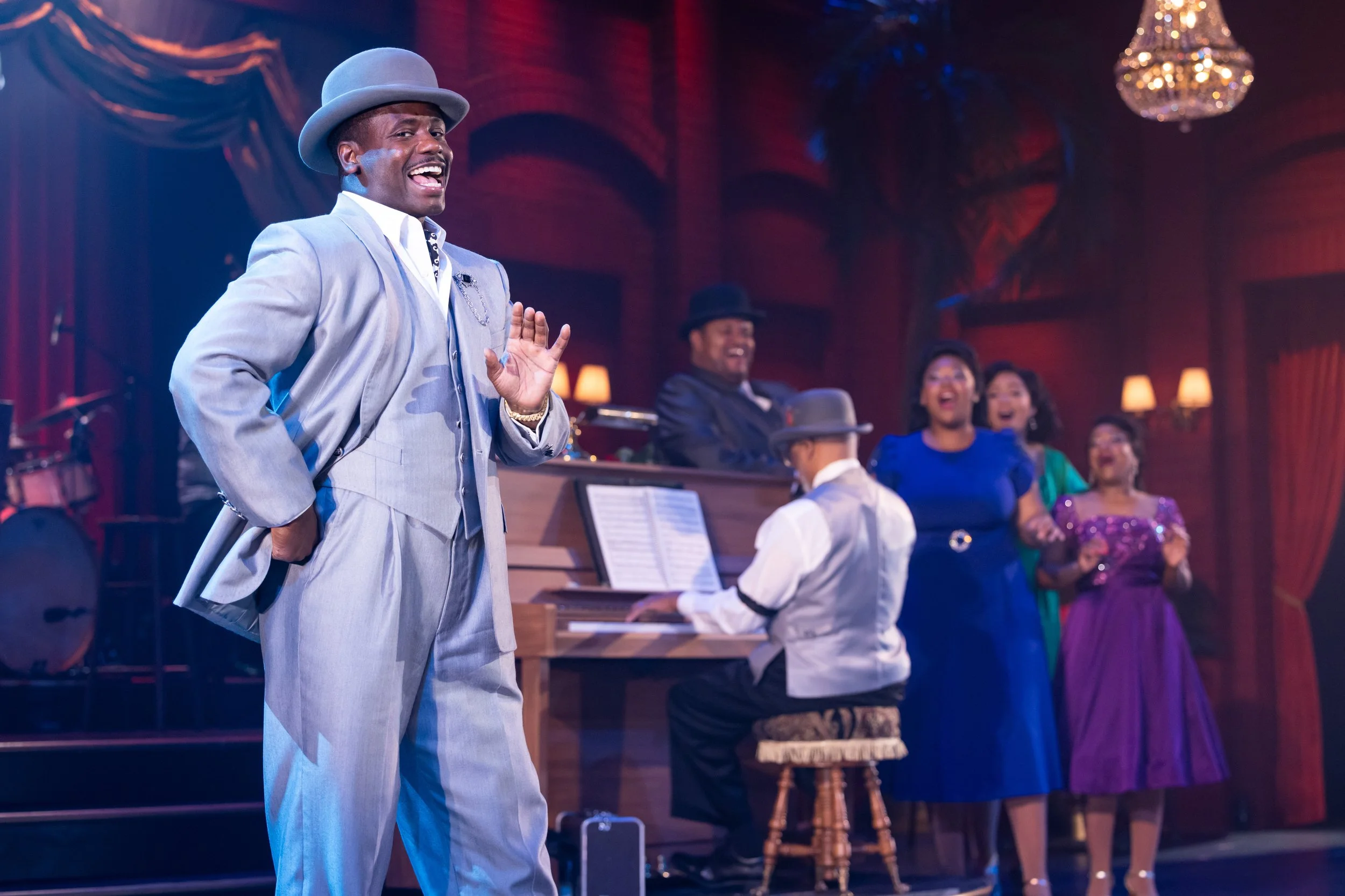 CTC-L-ENT-MISBEHAVIN-DRURY-LANE-04.jpg