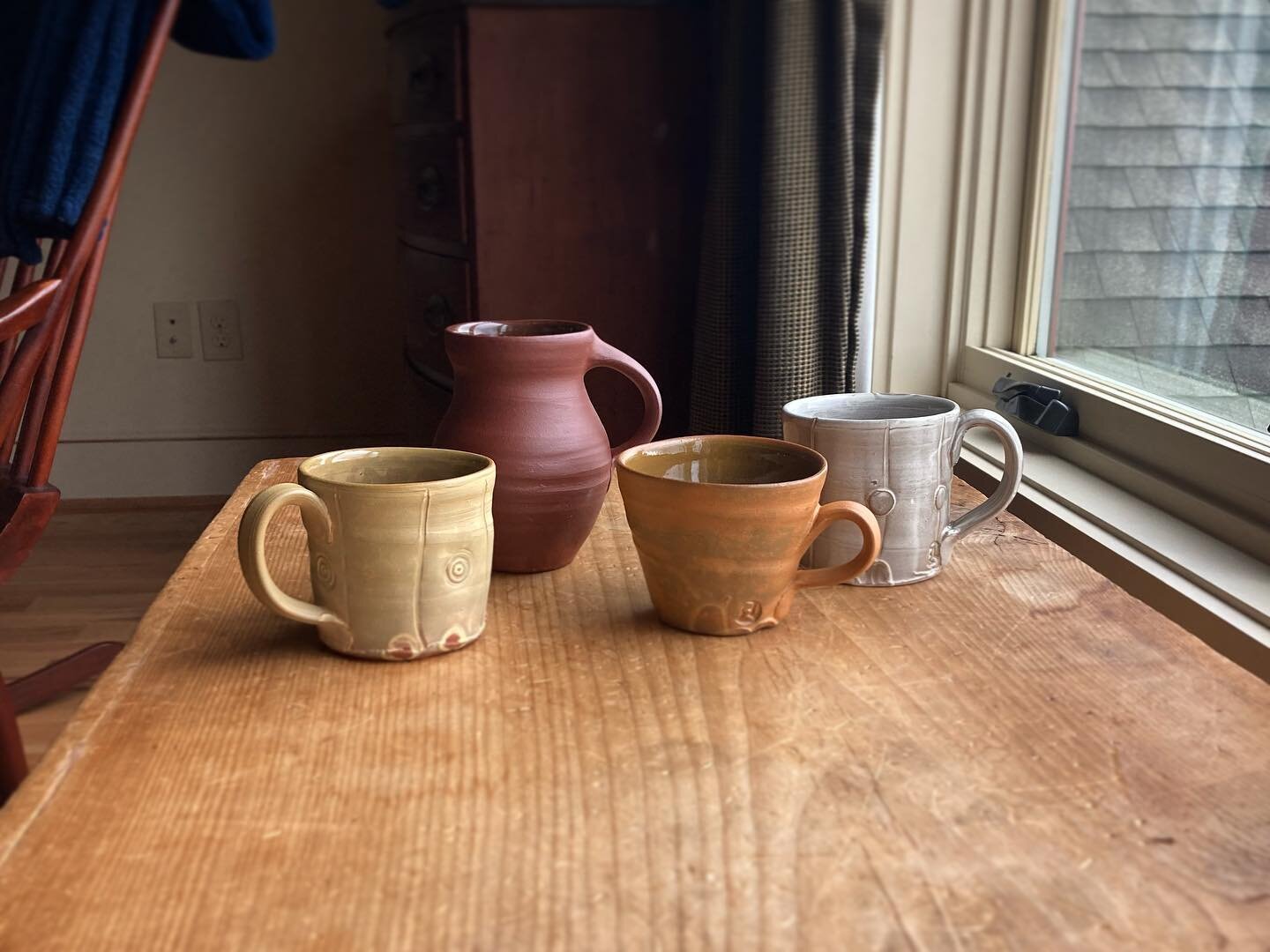 Stowing away many mugs for @stcroixvalleypotterytour &hellip; here&rsquo;s a sampling of some new colors