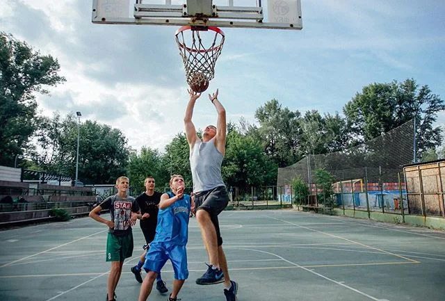 It&rsquo;s okay to channel your inner Slava Medvedenko and drop 20 10 and 5 once or twice a year.

Kiev, &lsquo;18