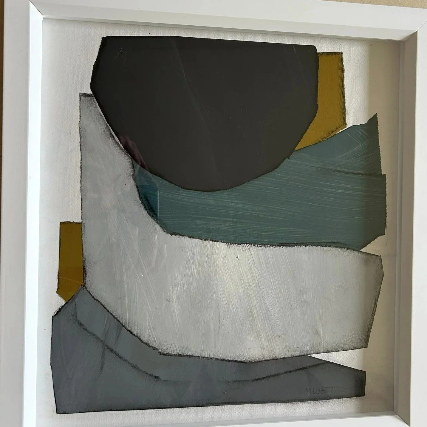 𝗙𝗶𝗻𝗮𝗹 𝗱𝗮𝘆 𝗼𝗳 𝗼𝘂𝗿 𝗖𝗵𝗿𝗶𝘀𝘁𝗺𝗮𝘀 𝗘𝘅𝗵𝗶𝗯𝗶𝘁𝗶𝗼𝗻 &mdash; 𝗮𝗻𝗱 𝗮 𝗹𝗮𝘀𝘁 𝗹𝗼𝗼𝗸 𝗮𝘁 𝗠𝗶𝗿𝗷𝗮𝗺 𝗟𝘂𝗴𝘁.
@mirjamlugt abstract works celebrate imperfection &mdash; weathered surfaces, eroded textures, and the quiet tension