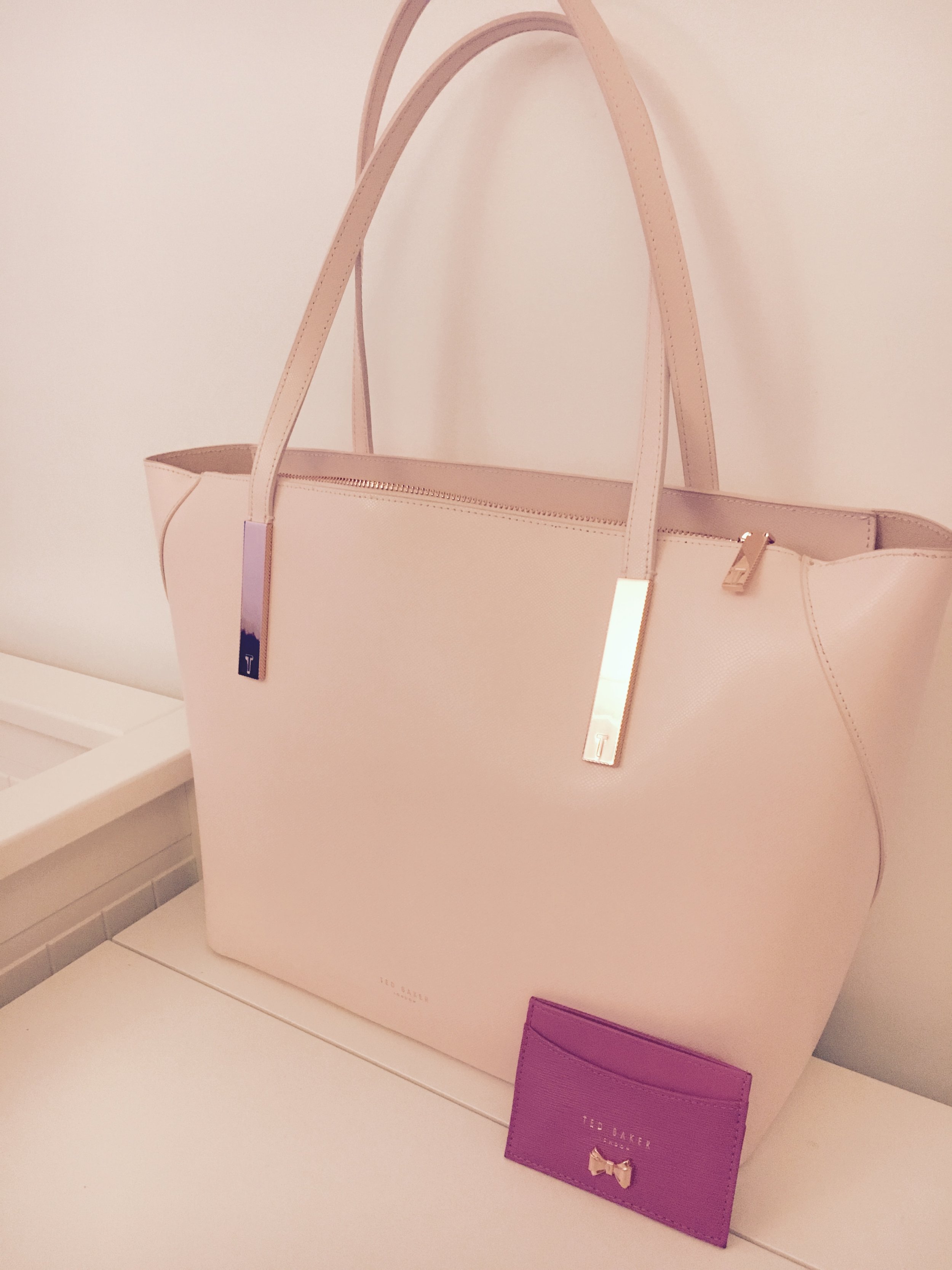 Review - Ted Baker POPPEY Large Leather Shopper Bag - Pink — Women On The  Ladder
