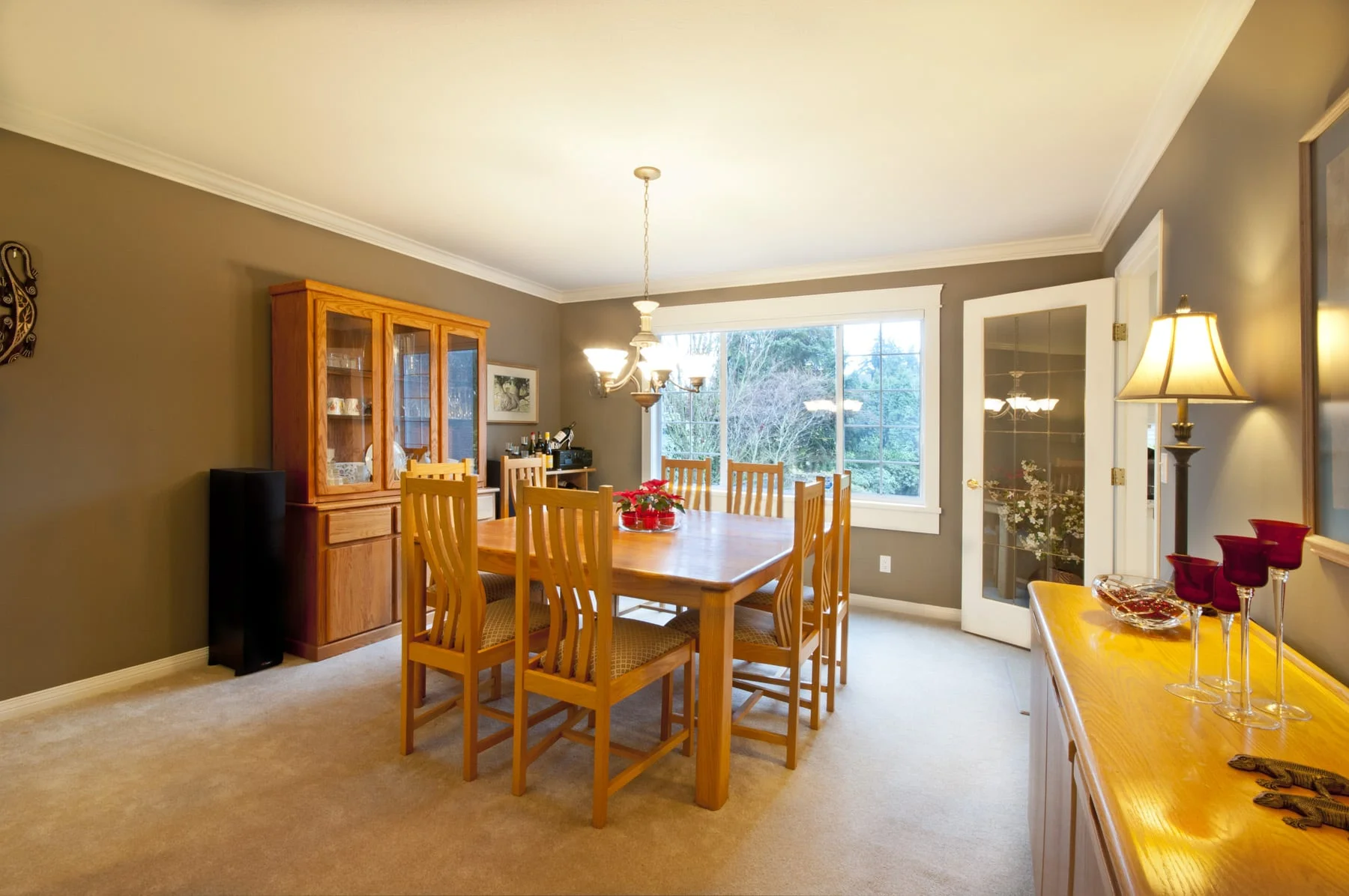 _DSC0011 13 warped dining rm.jpg