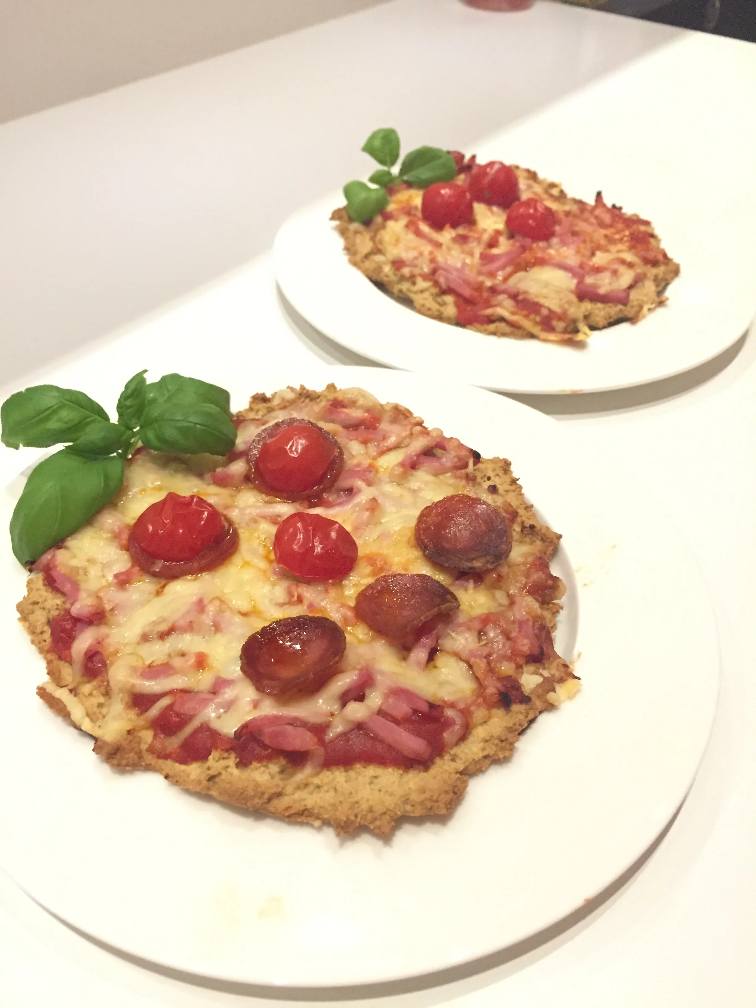 Porsjonspizza laget av barna:)