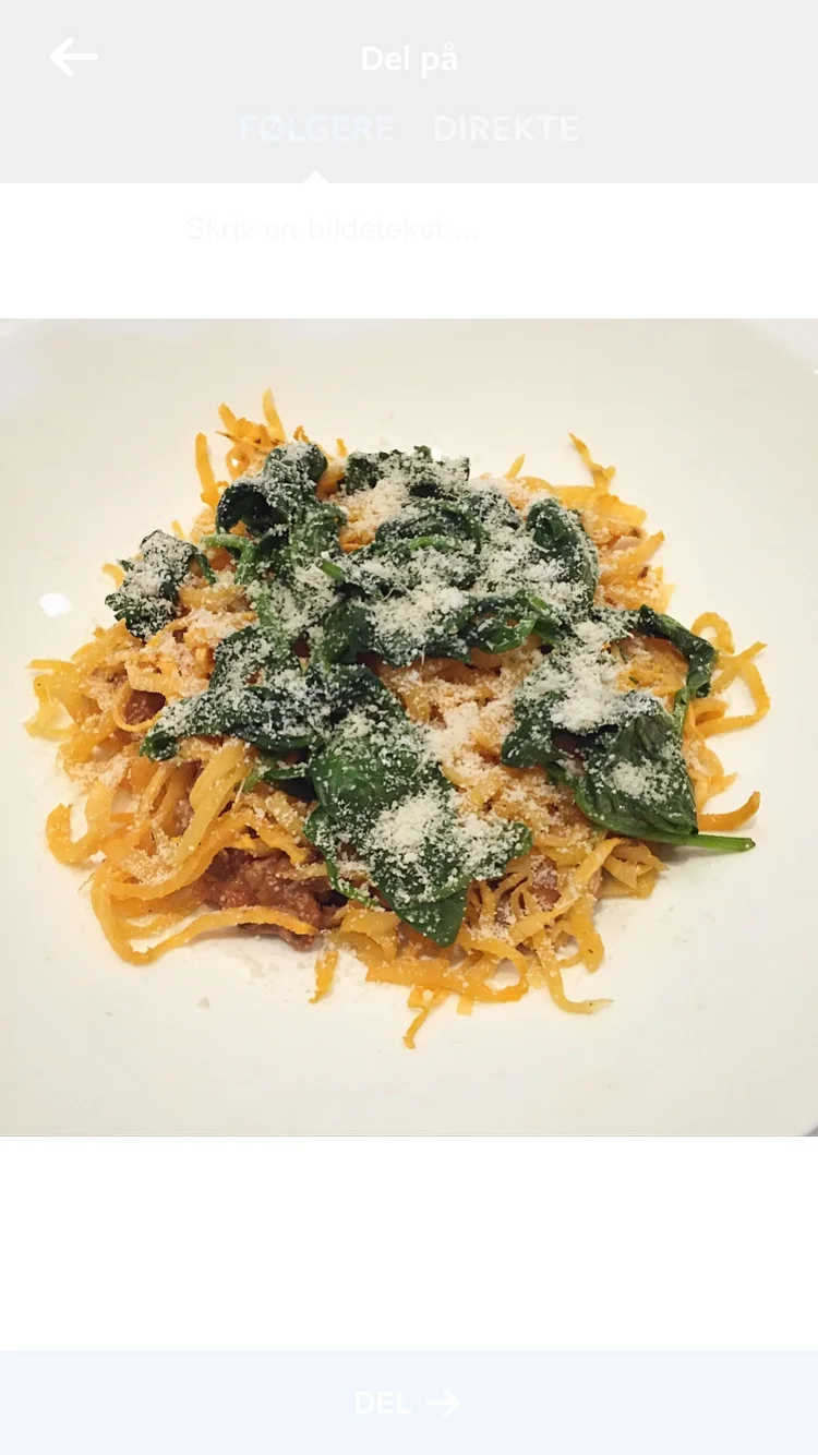 Søtpotetspaghetti med karbonadedeig og spinat