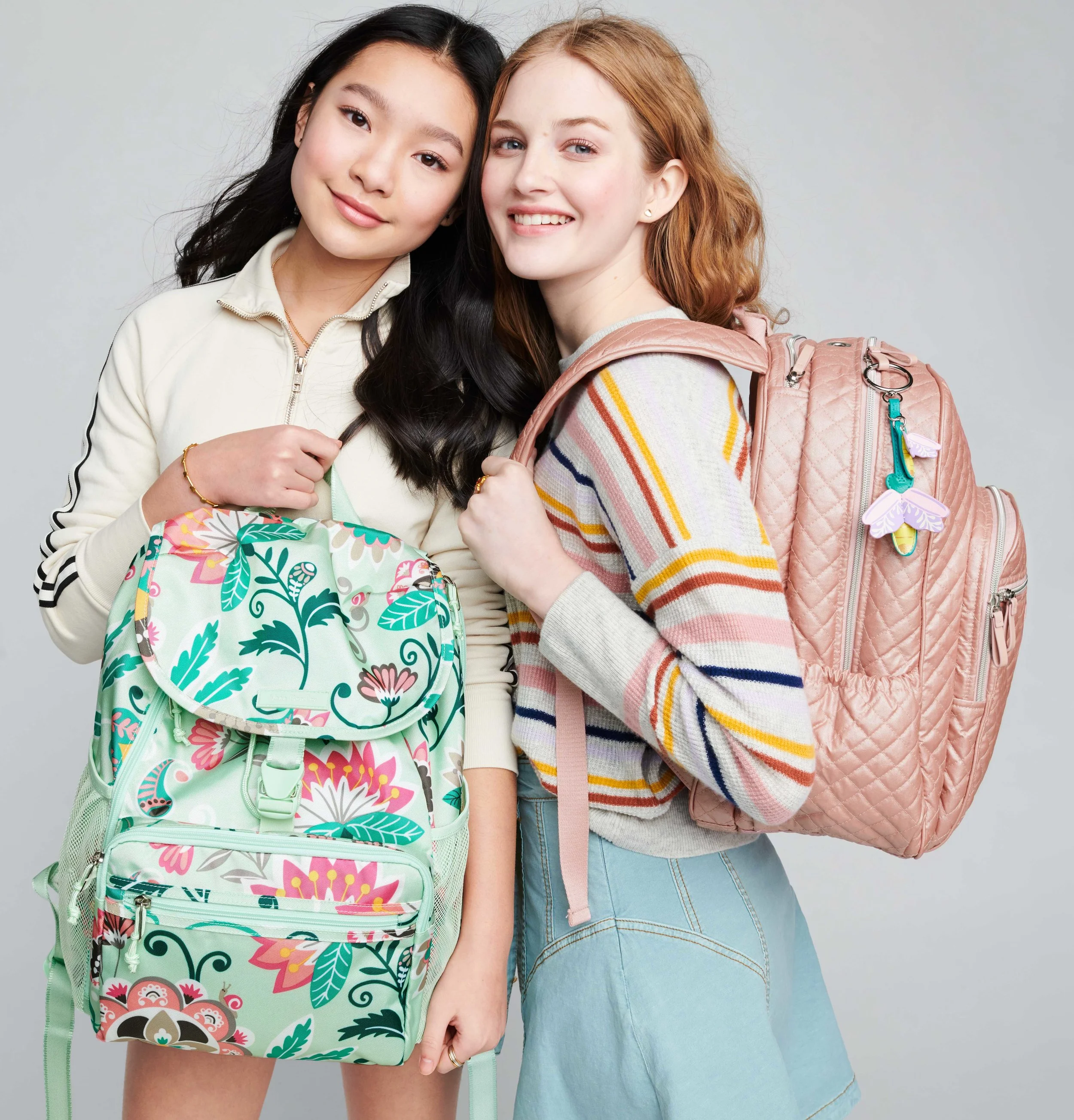 M19_IC-CampusBP_IC-LunchBnch_RoseQrtz_Collegiate_5324.jpg