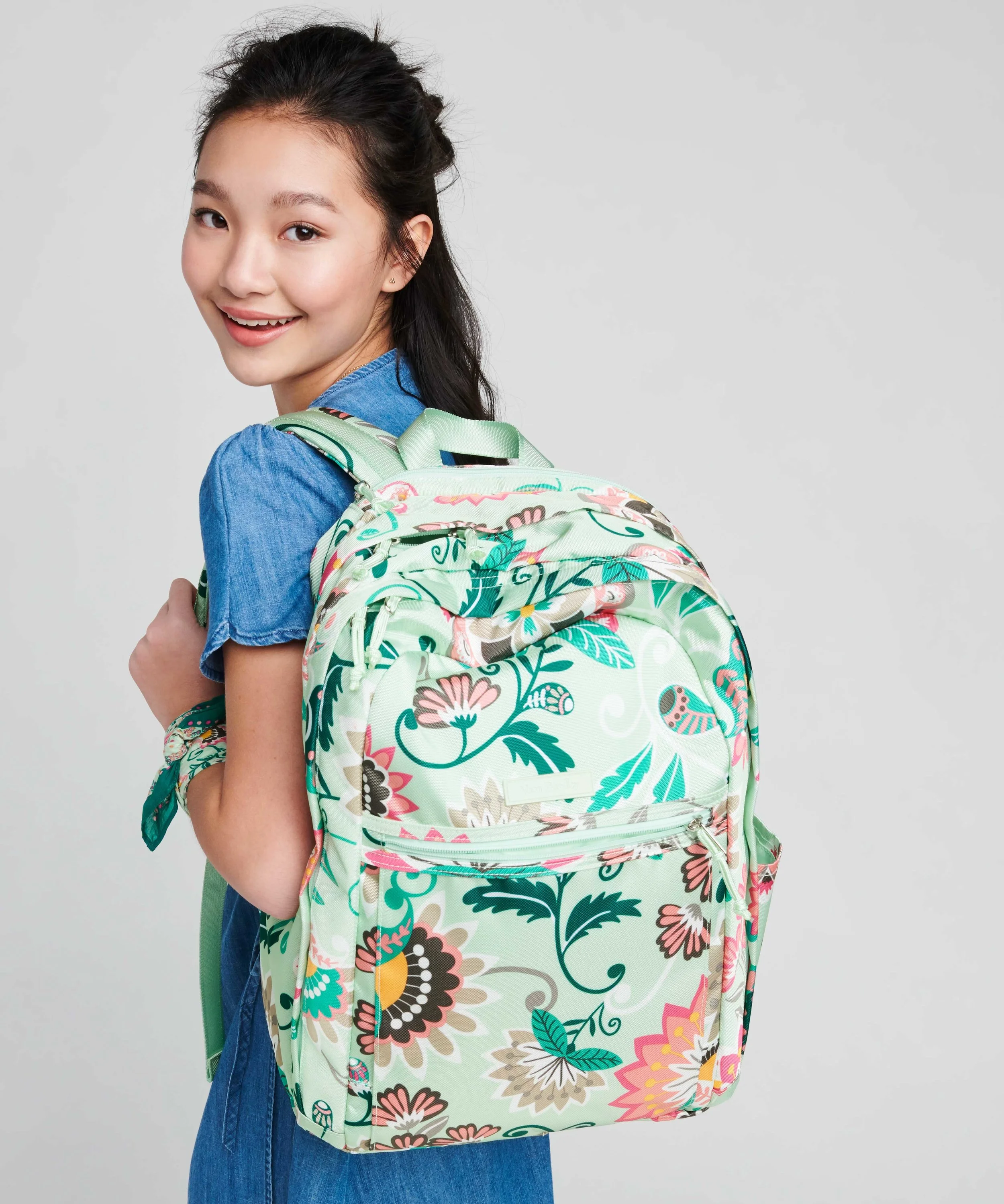 M19_LU-GrandBP_LU-LunchTote3_Collegiate_3598.jpg