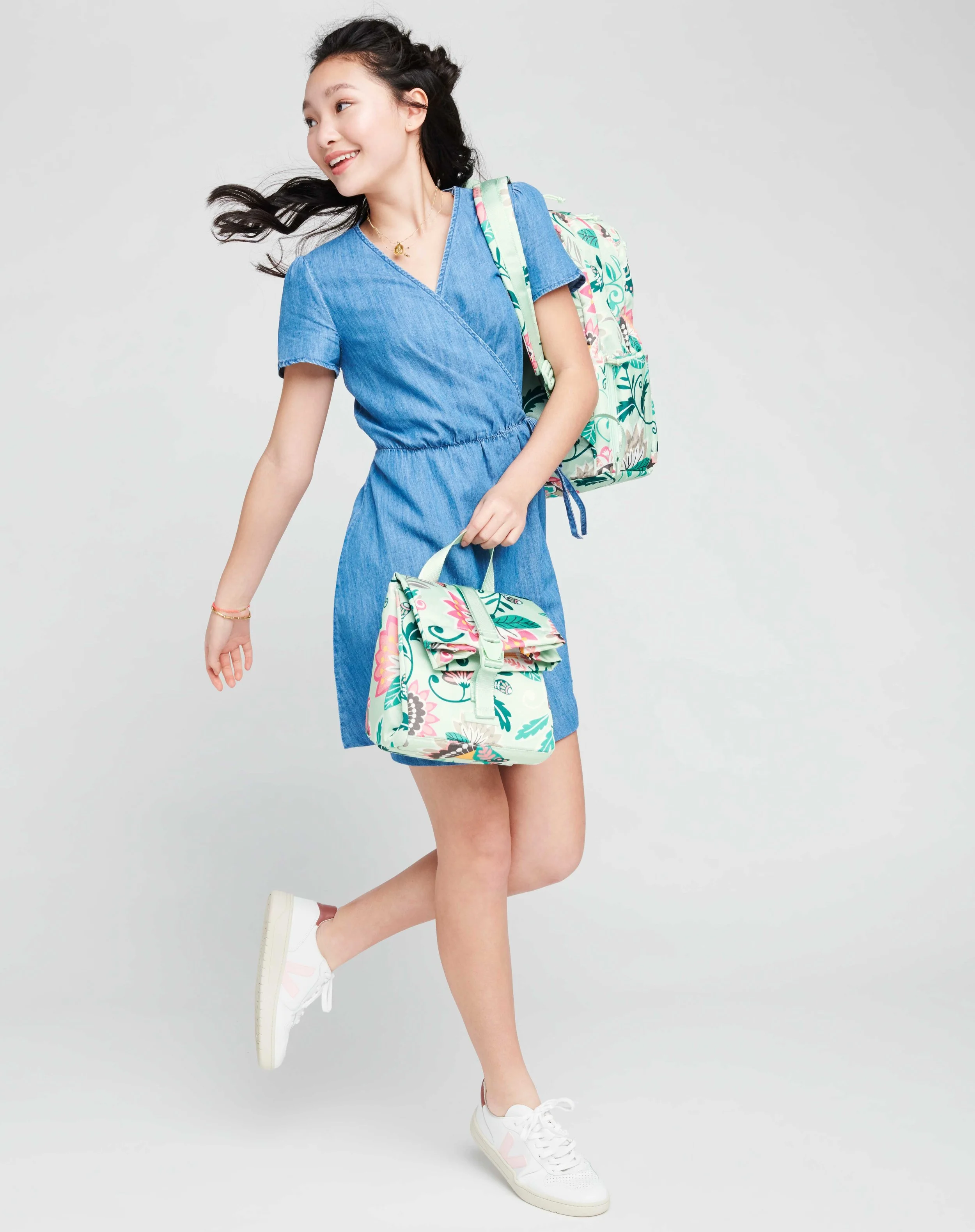 M19_LU-GrandBP_LU-LunchTote3_Collegiate_3686.jpg