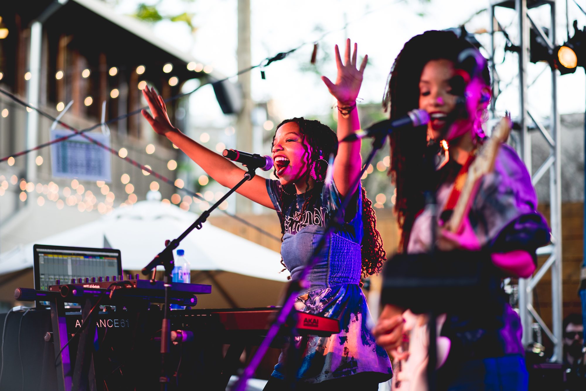 SXSW_UO_CHLOEANDHALLE_SARAMARJORIESTRICK-31.jpg