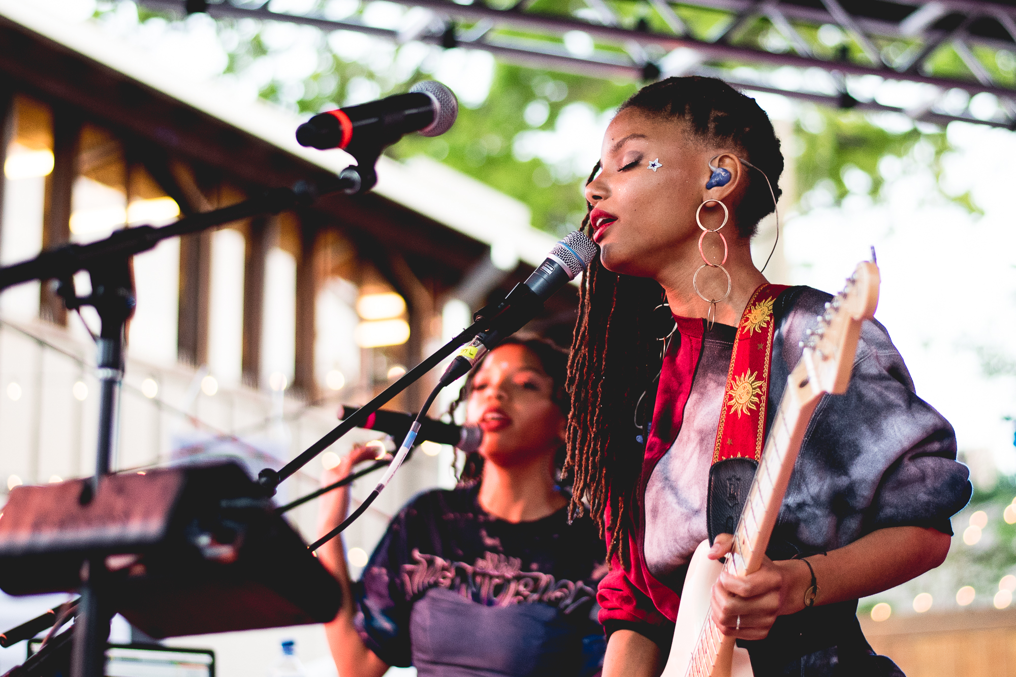 SXSW_UO_CHLOEANDHALLE_SARAMARJORIESTRICK-48.jpg