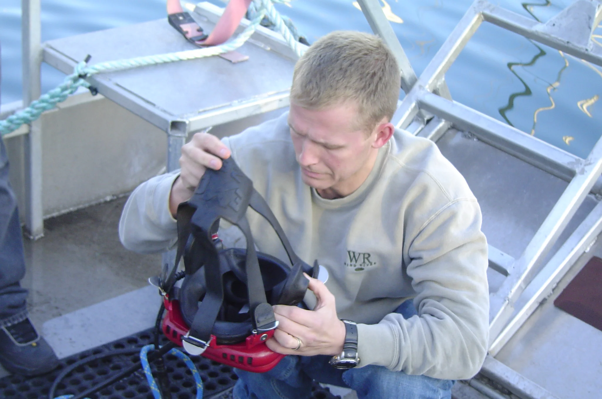 nov.3-24 2004 _ occupational diver training class 024.jpg