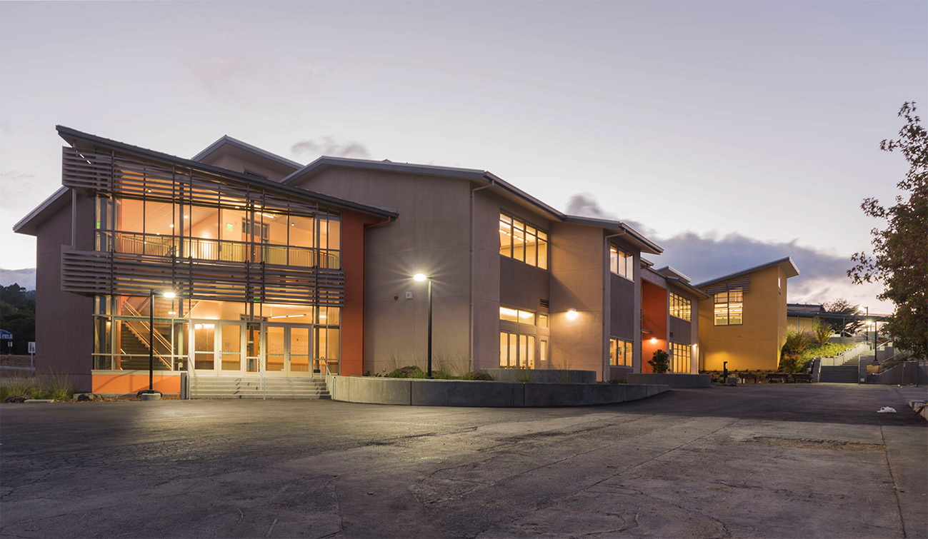 Burlingame Intermediate School – Classroom Building