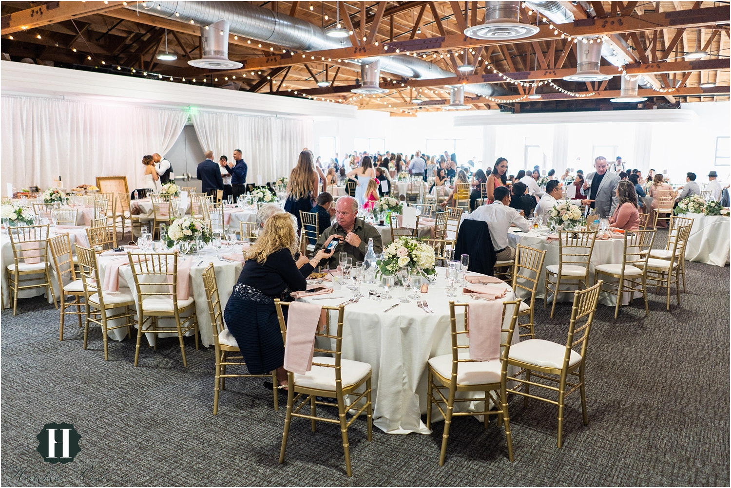 Wayfarers-Chapel-Wedding_Catalina-Room-Reception_Redondo-Beach_Palos-Verdes_Hitched-Photo091.jpg