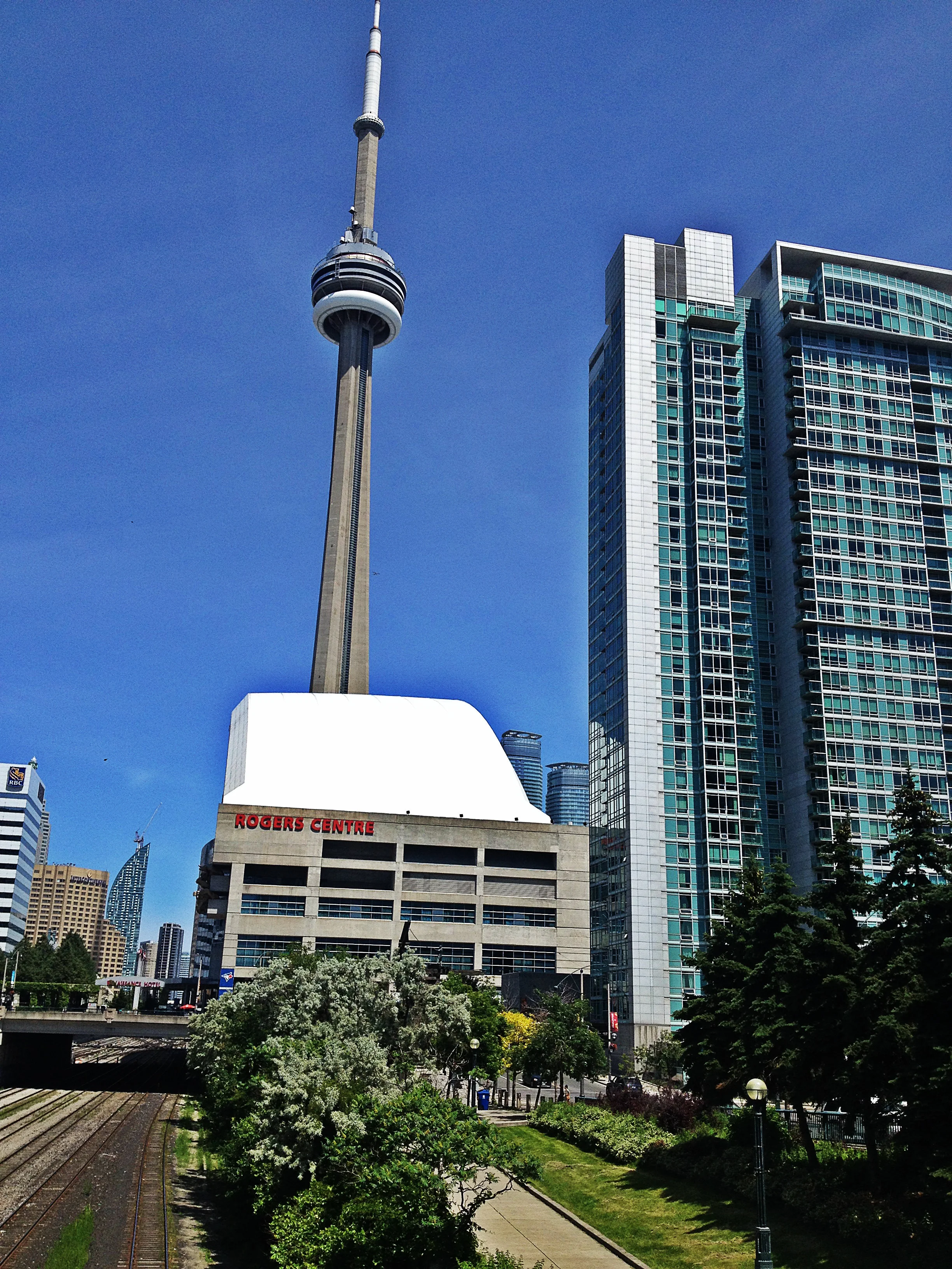Touristing in Toronto 
