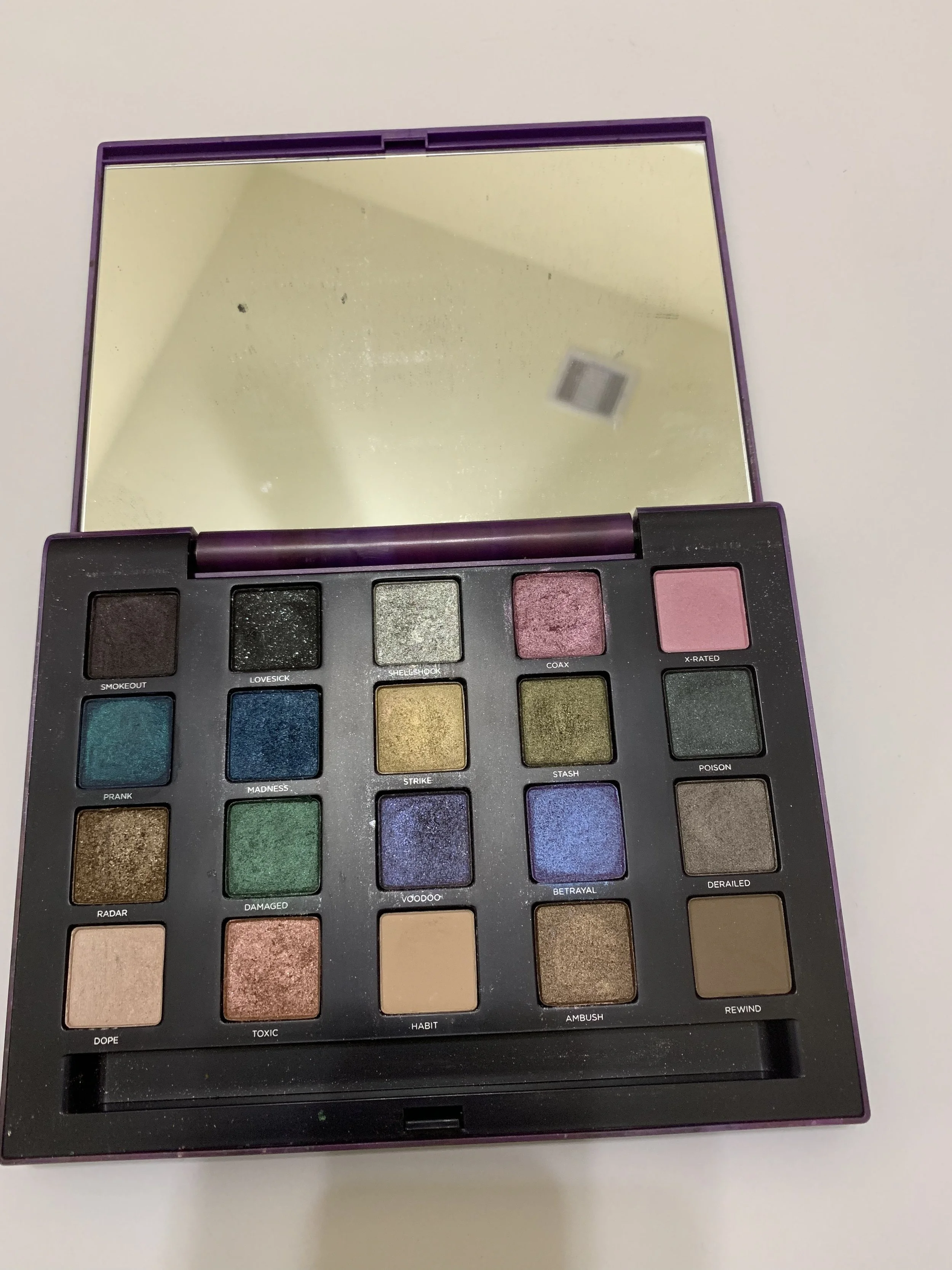 Urban decay Vice 2 Palette-swatched-$20