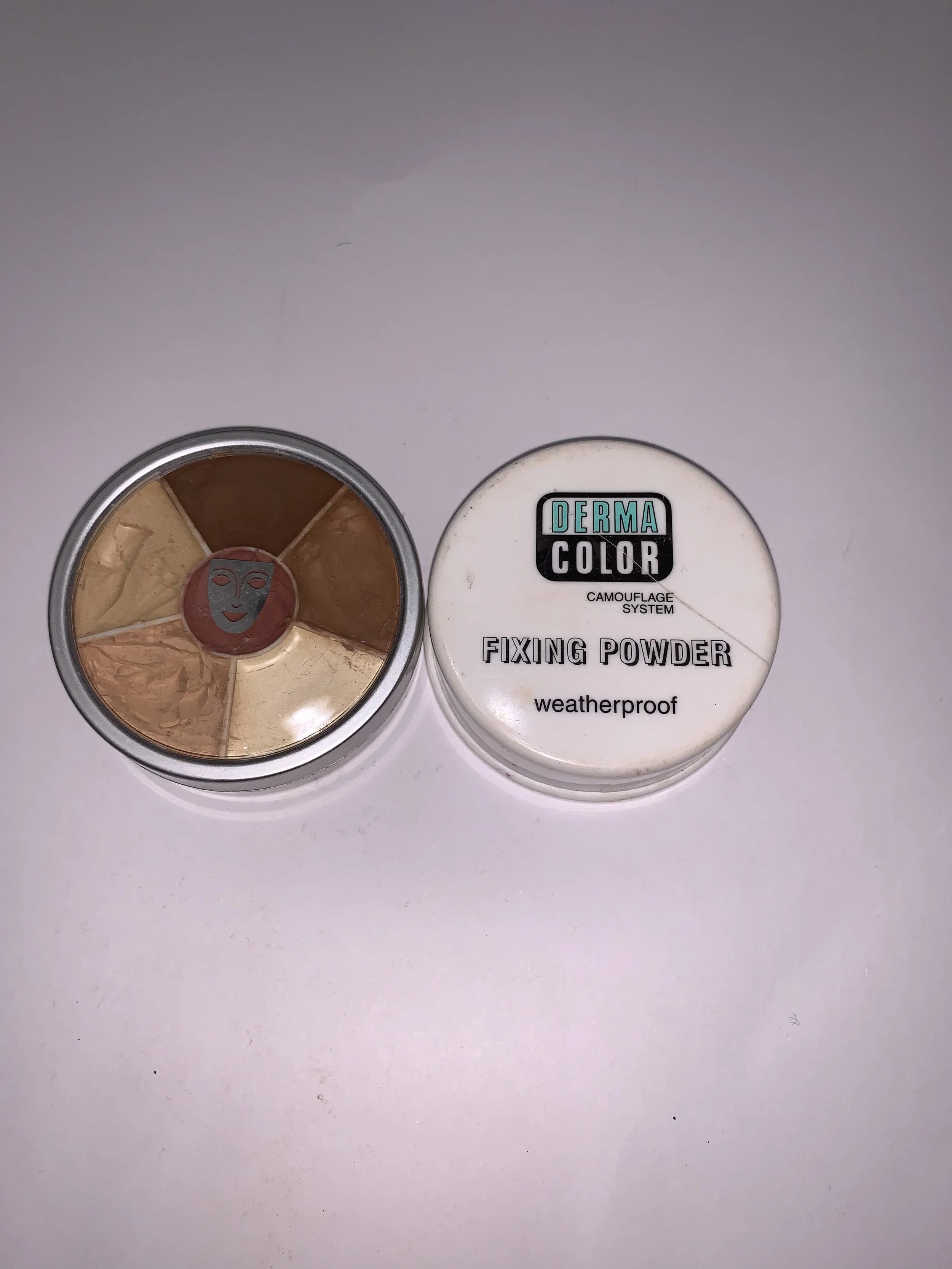 Kryolan Concealer Wheel and Derma Color Setting Powder