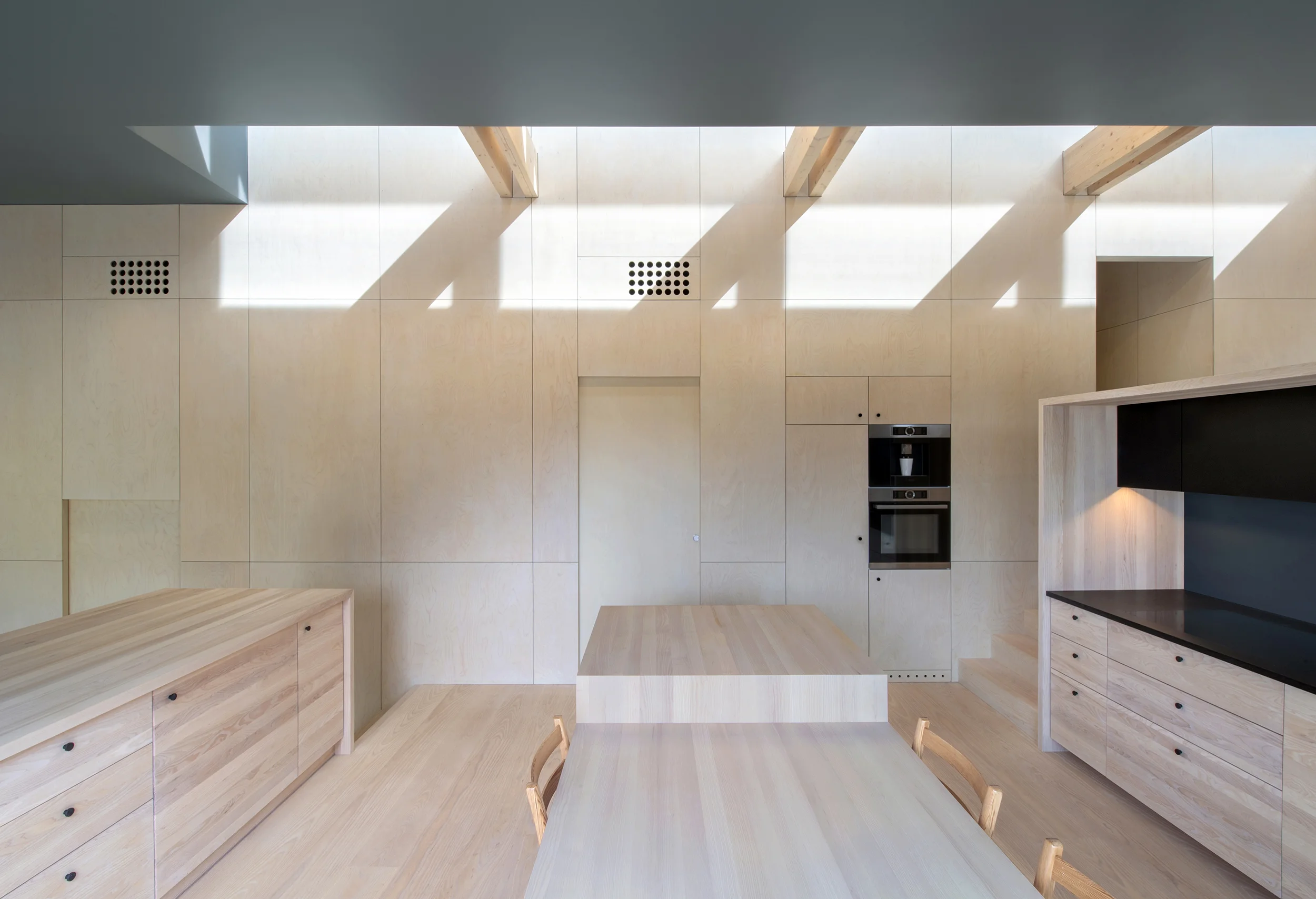 Resell+Nicca - Villa Void 9