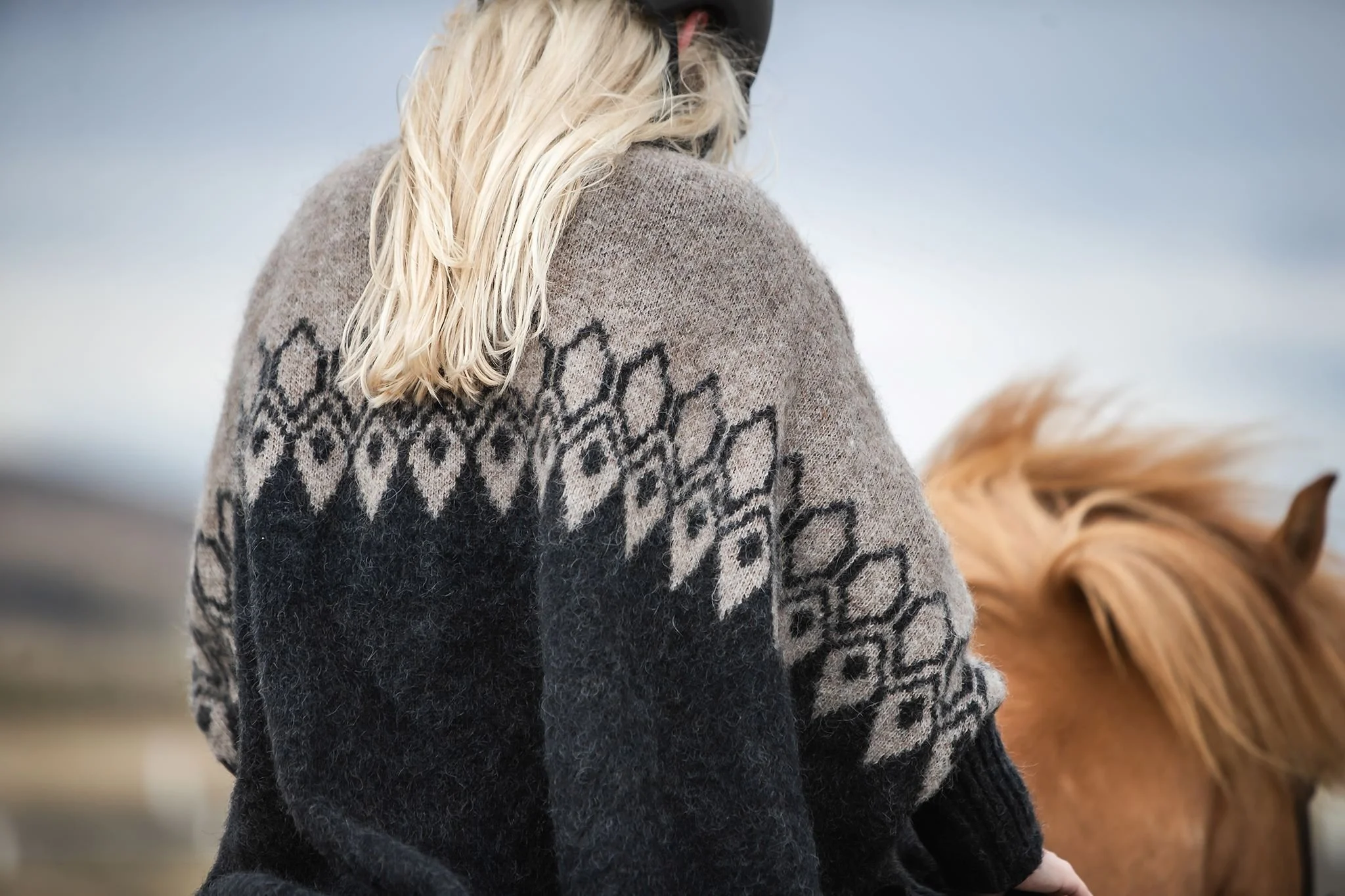 Reiten & Yoga Reitponcho aus isländischer Wolle 3.jpg