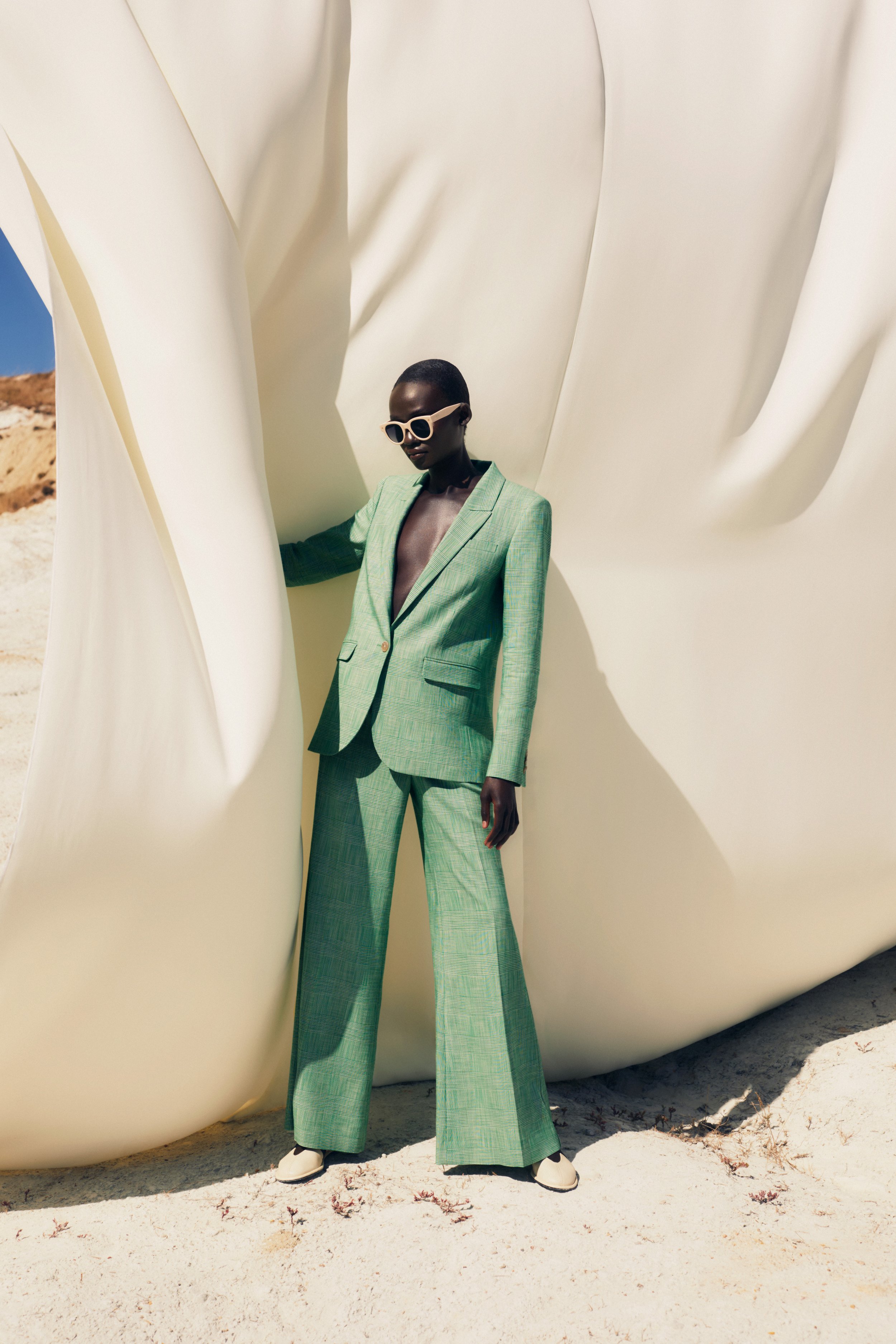 ME+EM_2024_March_Campaign_Shot_2_112.jpg
